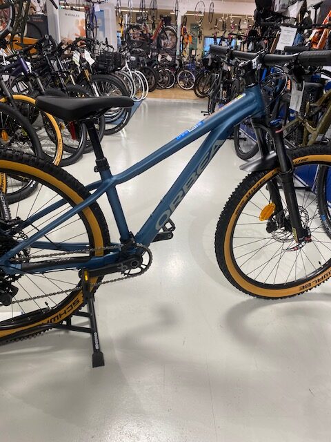 laufey 27 h20 med nya däck