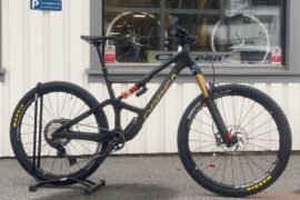 Occam M10 LT myo svart guld