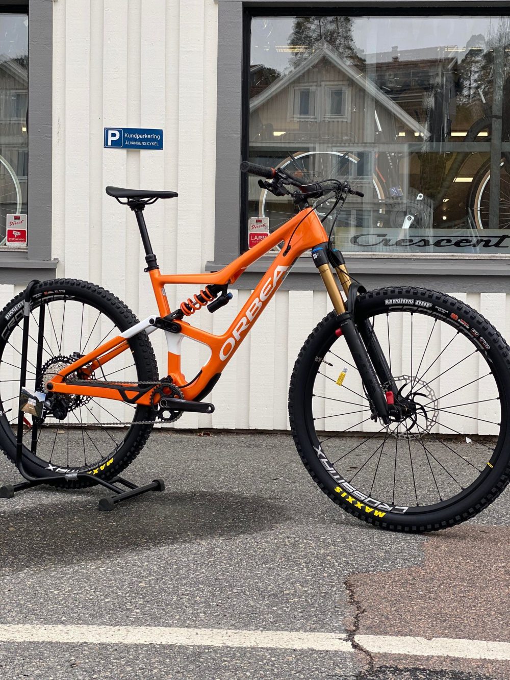 Occam M10 LT myo Orange e1679318268267