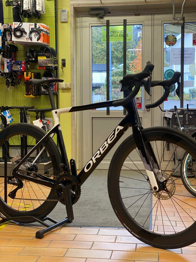 Orbea orca m20i team myo svart vit 24 vxl