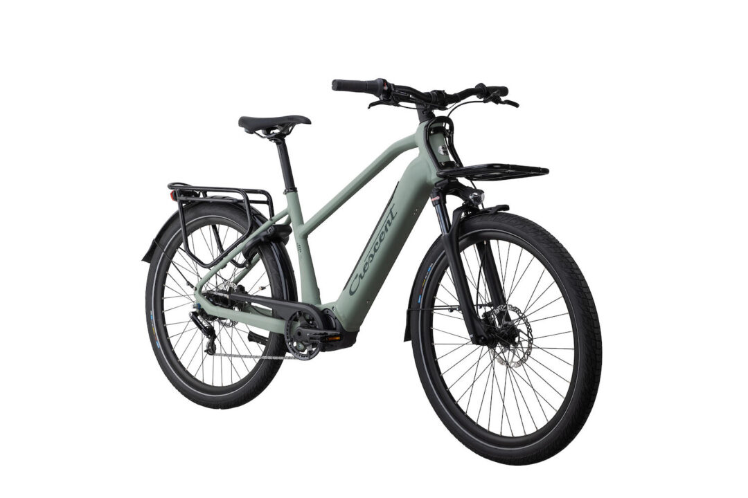 YEC535 31crescent elska green detail e1716193488377