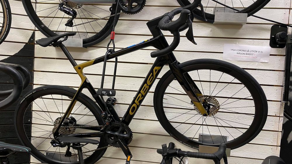 orbea orca m20iTeam med vision carbon hjul 2021 MYO farg e1608048792231