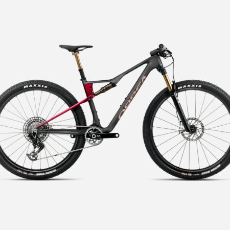 Oiz M-LTD 2026 diamond